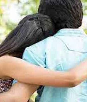 मुजफ्फरपुर में प्रेमी जोड़े को कॉलेज परिसर में प्यार करना महंगा, पिटाई के बाद पुलिस को सौंपा, दोनों मोतिहारी के