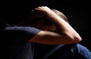 पिता के डांटे जाने से नाराज किशोरी ने गले में फंदा लगा दे दी जान