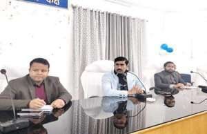 मोतीझील के किनारे 4 किमी तक होगा पाथवे का निर्माण, रोइंग क्लब के विकास को लेकर डीएम ने दिए कई निर्देश