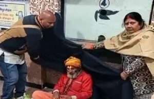 पर्यावरणविद केशव कुमार ने कड़ाके की ठंड में असहायों की ली सुधि, घूम-घूमकर बांटे कंबल