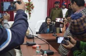 मोतिहारी नगर निगम की प्रथम मेयर के रूप में प्रीति कुमारी ने संभाला कार्यभार, कही यह बात