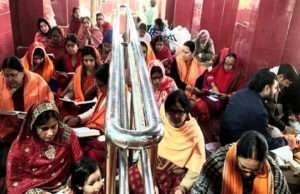 शिक्षामंत्री के रामचरितमानस वाले बयान पर मोतिहारी भाजपा महिला मोर्चा में आक्रोश, नरसिंह बाबा मंदिर में सामूहिक रामायण पाठ