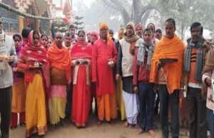 आदापुर में शतचंडी महायज्ञ को लेकर यज्ञस्थल पर किया गया घ्वजारोहण, 25 जनवरी से होगा यज्ञ का शुभारंभ