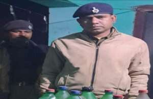 मोतिहारी पुलिस ने भारी मात्रा में देसी शराब संग 4 अभियुक्तों को किया गिरफ्तार
