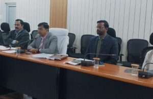 पीएमइजीपी के तहत 115 आवेदकों को दी गई लोन की सुविधा, डीएम ने की विभिन्न योजनाओं की समीक्षा