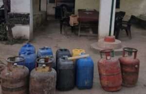 बंजरिया पुलिस ने आधा दर्जन गांवो में की छापेमारी, भारी मात्रा में शराब बरामद