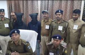 केसरिया में देसी पिस्तौल संग दो तेल कटर गिरोह के बदमाश दबोचे गये, बोलेरो व अल्टो जब्त