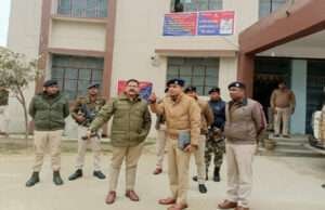 पदभार ग्रहण करने के साथ ही नये एसपी कान्तेश कुमार मिश्र ने रक्सौल अनुमंडल के सभी थाने का निरीक्षण