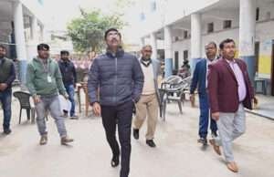 इंटरमीडिएट प्रथम दिन की परीक्षा संपन्न, जिला पदाधिकारी शीर्षत कपिल अशोक दिनभर करते रहे निगरानी