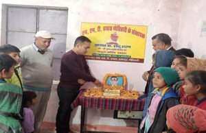 एमएमटी प्रयास गृह में मनी प्रख्यात चिकित्सक डॉ.शंभू शरण की आठवीं पुण्यतिथि