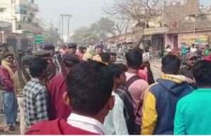 जानपुल बाजार समिति के समीप ट्रैक्टर की ठोकर से बाइक सवार युवक की मौत, आक्रोशितों ने लगाया जाम