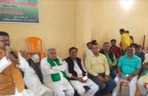 सारण स्नातक निर्वाचन को ले महागठबंधन के नेताओं व कार्यकर्ताओं की हुई बैठक