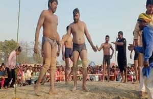 तेतरिया में आयोजित दंगल प्रतियोगिता में महिला व पुरुष पहलवानों ने दिखाया दमखम, विधायक ने किया शुभारंभ