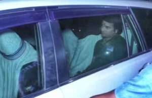 बिहार के मंत्री तेज प्रताप यादव के साथ वाराणसी के होटल में बदसलूकी, सामान के साथ बाहर निकाला