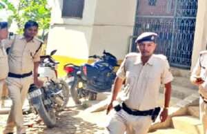 हथियारबंद बदमाशों ने फाइनेंस कंपनी के ऑफिस से 15 लाख लूटे, कर्मियों को बनाया बंधक