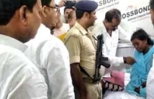 बंजरिया में शराब के अवैध कारोबार का विरोध राजद नेत्री को महंगा पड़ा, पुलिस ने की पिटाई