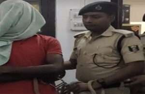 मोतिहारी में चोरी की बाइक संग दो बदमाशों को पुलिस ने किया गिरफ्तार