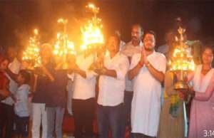 भारत नेपाल सीमा पर अवस्थित बेलवा घाट परिसर में भाद्रपद पूर्णिमा पर 121वीं नारायणी गंडकी महाआरती आयोजित