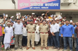 ऑपरेशन मुस्कान के तहत मोतिहारी पुलिस ने 102 लोगों का मोबाइल ढूंढ निकाल किया वापस