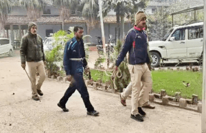 मोतिहारी में फाइनेंस कर्मियों ने दिखाई हिम्मत, 6 हथियारबंद लुटरों में से एक को पकड़ा