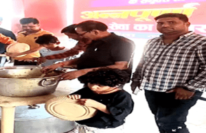 सीता देवी ओंकारनाथ जालान सेवा संस्थान ने किया 112 वां मुफ्त साप्ताहिक भोजन का वितरण