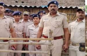 मोतिहारी में सोये अवस्था मंे महिला समेत चार बच्चों की निर्मम हत्या, पति पर लग रहा आरोप