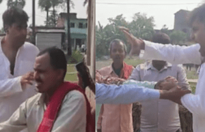 मोतिहारी में रायफल लेकर बिजलीकर्मी को डराने पहुंचे राजद नेता की पिटाई