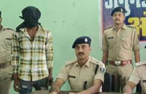 सोशल मीडिया पर हथियार लहराने वाले युवक को पुलिस ने हथियार व कारतूस के साथ दबोचा