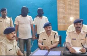 मोतिहारी में देसी पिस्तौल व कारतूस के साथ दो बदमाश धराये