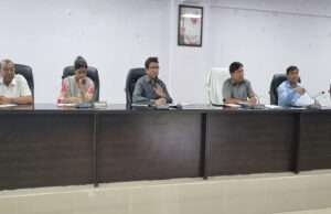 पूर्वी चंपारण की सभी पंचायतों में बनेंगे खेल के मैदान, डीडीसी ने अधिकारियों की बैठक में कही यह बात