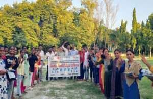 किशोरी समूहों के बीच कबड्डी मैच, खिलाड़ियों को किया गया सम्मानित