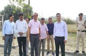 पूर्वी चंपारण के सुदूर ग्रामीण इलाकों में भी आधुनिक खेल मैदान, स्कूल भी हाइटेक, डीएम ने किया भ्रमण