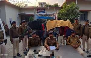 मोतिहारी पुलिस को बड़ी सफलता, चोरी के 350 किलो बिजली तार के साथ 7 धराये, अवैध आर्म्स बरामद