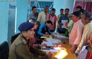 पूर्वी चंपारण में थानास्तर पर शनिवारीय जनता दरबार का आयोजन कर सुनी गई फरियाद