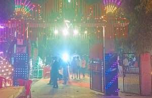 उदीयमान सूर्य को अंतिम अर्घ्य देने के साथ ही चार दिनी लोक आस्था का पर्व छठ संपन्न