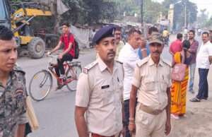 नगर प्रशासन का एमएस कॉलेज मेनगेट पर लगी मुर्गा व सब्जी दुकानों को हटाया गया