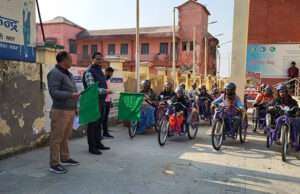 25 दिव्यांगजनों को उपलब्ध कराई गई बैट्री चालित ट्राईसाईकिल