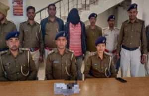 पुलिस को बड़ी सफलता, वाहन जांच के दौरान हत्याभियुक्त गिरफ्तार, आर्म्स बरामद