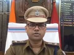 जाली नोट गिरोह का पर्दाफाशः पूर्वी चंपारण के पतौरा में छापेमारी, प्रिंटिंग मशीनों के साथ भारी मात्रा में नेपाली जाली करेंसी बरामद