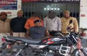 वाहन जांच के दौरान बाइक चोर गिरोह के दो नेपाली शातिर गिरफ्तार