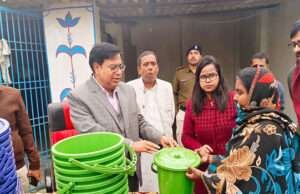 चलो गांव की ओर के तहत डीडीसी ने कोटवा प्रखंड की गोपी छपरा पंचायत का किया भ्रमण