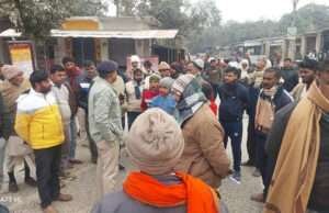 मोतिहारी के हरपुर पकड़ी चौक पर किराना दुकान में हुई चोरी, सीसीटीवी किया क्षतिग्रस्त