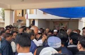 कांग्रेस के वरिष्ठ नेता शकील अहमद खान के पुत्र ने की खुदकुशी, खबर मिलते ही बदहवास सरकारी आवास पहुंचे