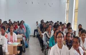 चमकी बुखार की समय पर पहचान व इलाज जरूरी, कर्मियों को दिया गया एक दिनी प्रशिक्षण