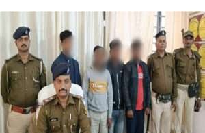 तुरकौलिया के माधोपुर कमिटी चौक पर दुकानदार से मारपीट व तोड़फोड़ मामले में 4 धराये