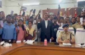 मोतिहारी पुलिस की अनोखी पहल, ऑपरेशन मुस्कान के तहत 120 गुम मोबाइल उनके वास्तविक मालिकों को सिपुर्द