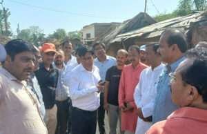 मोतिहारीः चलो गांव की ओर के तहत डीडीसी पहुंचे पताही के इस गांव, आवास योजना पर दिए ये निर्देश