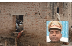 मोतिहारीः अर्धनिर्मित घर में धमाके से मचा हड़कंप, एफएसएल की टीम के साथ पुलिस तैनात