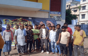 भोजपुरी फिल्म ई दिल्लगी हमार का हुआ भव्य प्रीमियर, मौजूद रहे फिल्म के सितारे