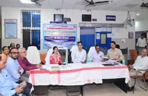 डेंगू के मामलों पर सतर्कता बरतनी जरूरी है, रहें अलर्ट’, डीएम ने बैठक कर चेताया